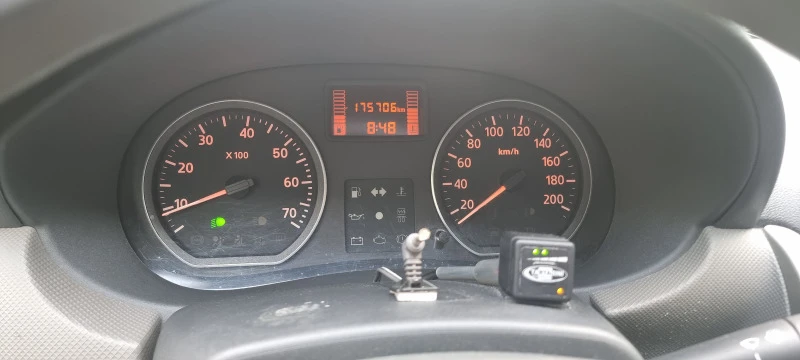 Dacia Sandero 1.2 ГАЗ/БЕНЗИН, снимка 8 - Автомобили и джипове - 47623852