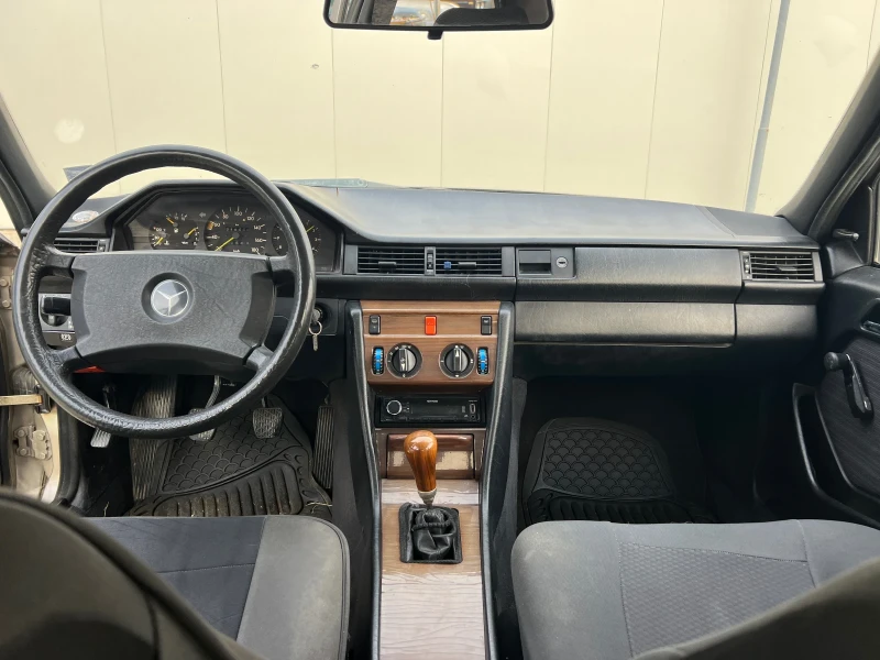 Mercedes-Benz 124 200D 72к.с. Шибедах, снимка 14 - Автомобили и джипове - 47833820