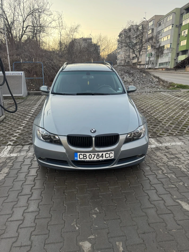 BMW 330  , снимка 1 - Автомобили и джипове - 48342103