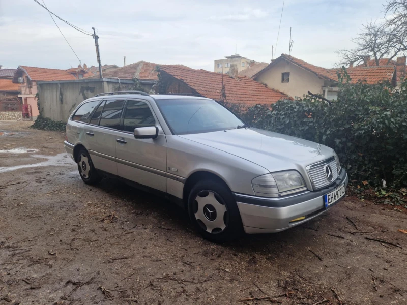 Mercedes-Benz C 220 2.2 D, снимка 1 - Автомобили и джипове - 48605128