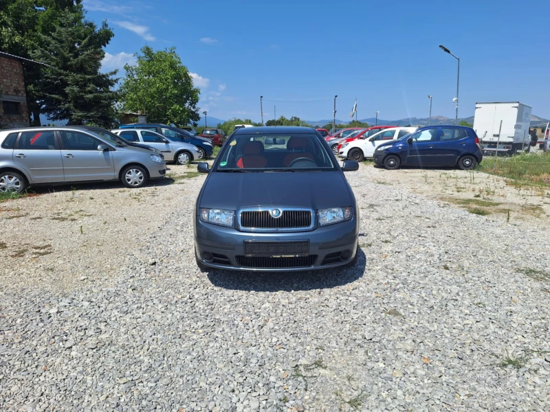 Skoda Fabia 1.4i klima, снимка 6 - Автомобили и джипове - 52079527