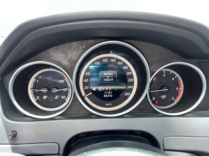 Mercedes-Benz C 220, снимка 12 - Автомобили и джипове - 52356861