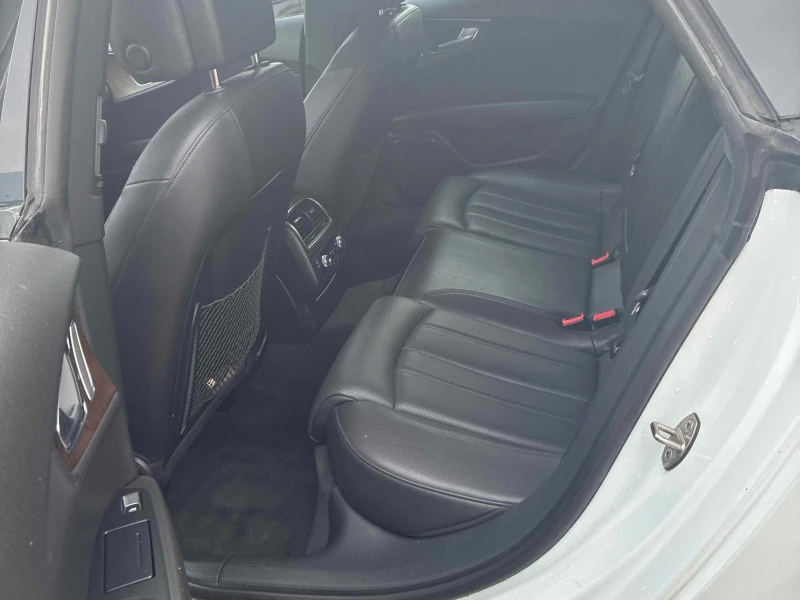 Audi A7 Technik * * CARFAX * * АВТО КРЕДИТ * * , снимка 10 - Автомобили и джипове - 52817839