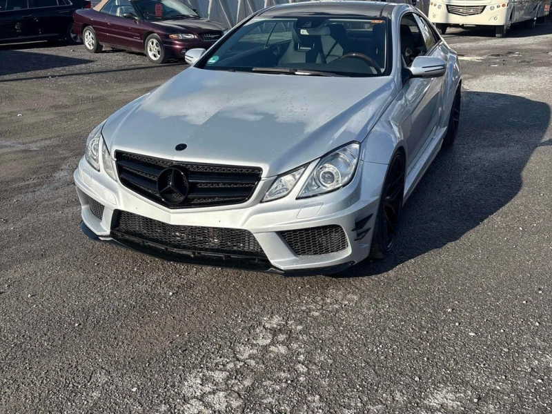 Mercedes-Benz E 350 * COUPE * CARFAX * БЕЗ ПЪРВОНАЧАЛНА ВНОСКА, снимка 12 - Автомобили и джипове - 52912670