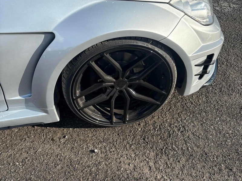 Mercedes-Benz E 350 * COUPE * CARFAX * БЕЗ ПЪРВОНАЧАЛНА ВНОСКА, снимка 7 - Автомобили и джипове - 52912670