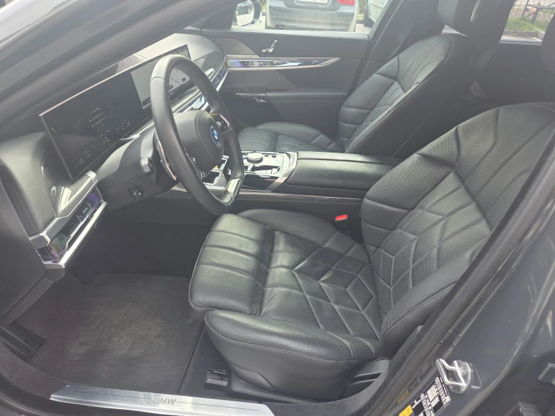 BMW 750 e/xDrive/Plug-in хибрид/B Гаранция! ! ! , снимка 10 - Автомобили и джипове - 53372837