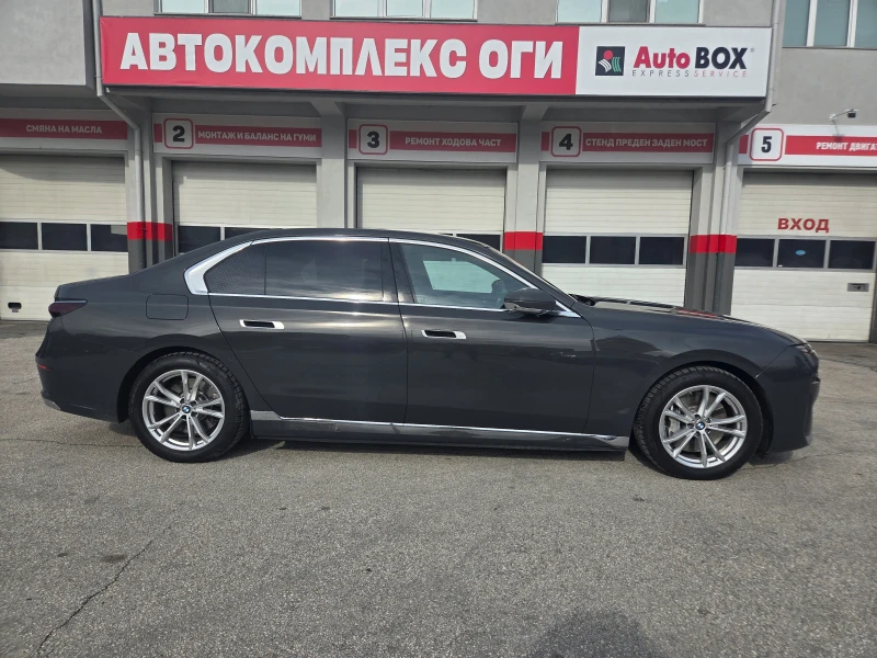 BMW 750 e/xDrive/Plug-in хибрид/B Гаранция! ! ! , снимка 6 - Автомобили и джипове - 53372837