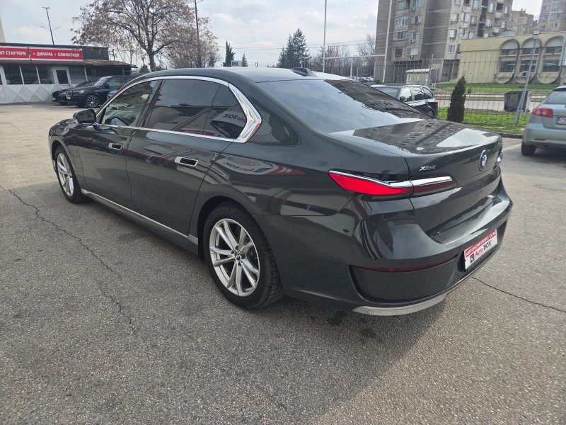 BMW 750 e/xDrive/Plug-in хибрид/B Гаранция! ! ! , снимка 3 - Автомобили и джипове - 53372837