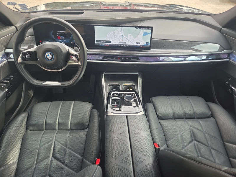 BMW 750 e/xDrive/Plug-in хибрид/B Гаранция! ! ! , снимка 11 - Автомобили и джипове - 53372837
