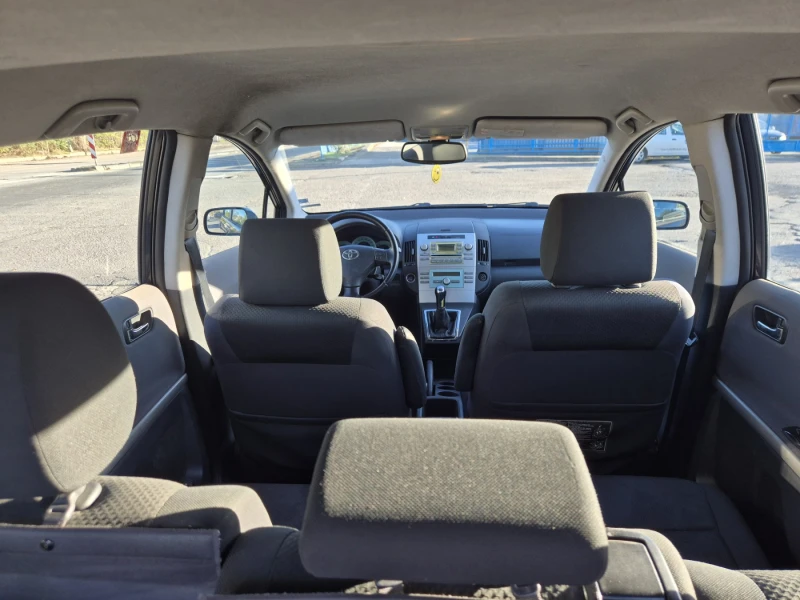 Toyota Corolla verso, снимка 13 - Автомобили и джипове - 53522622