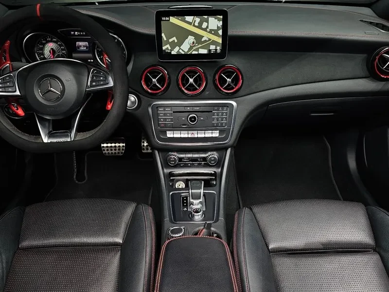 Mercedes-Benz CLA 2.5, снимка 7 - Автомобили и джипове - 54287832