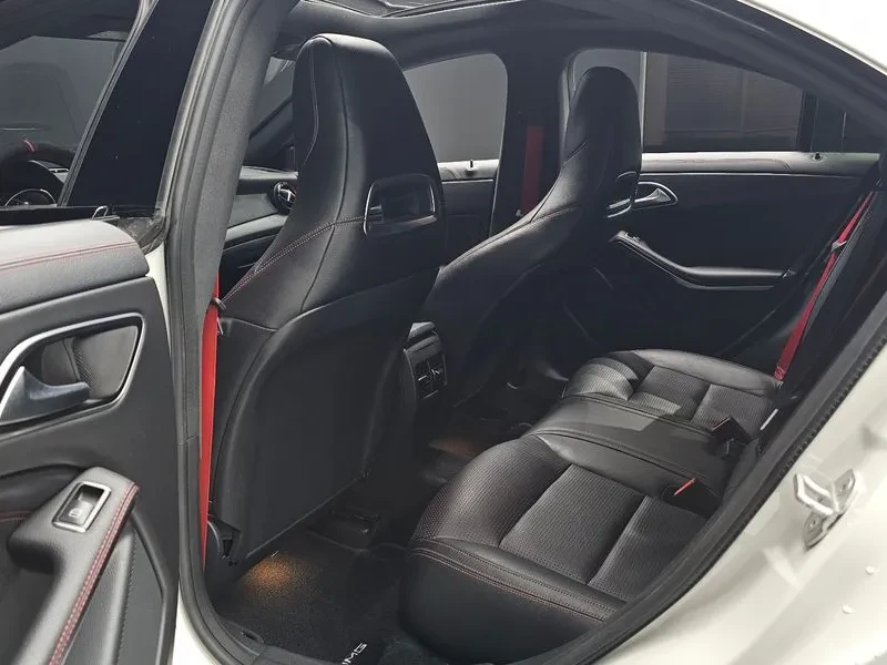 Mercedes-Benz CLA 2.5, снимка 12 - Автомобили и джипове - 54287832