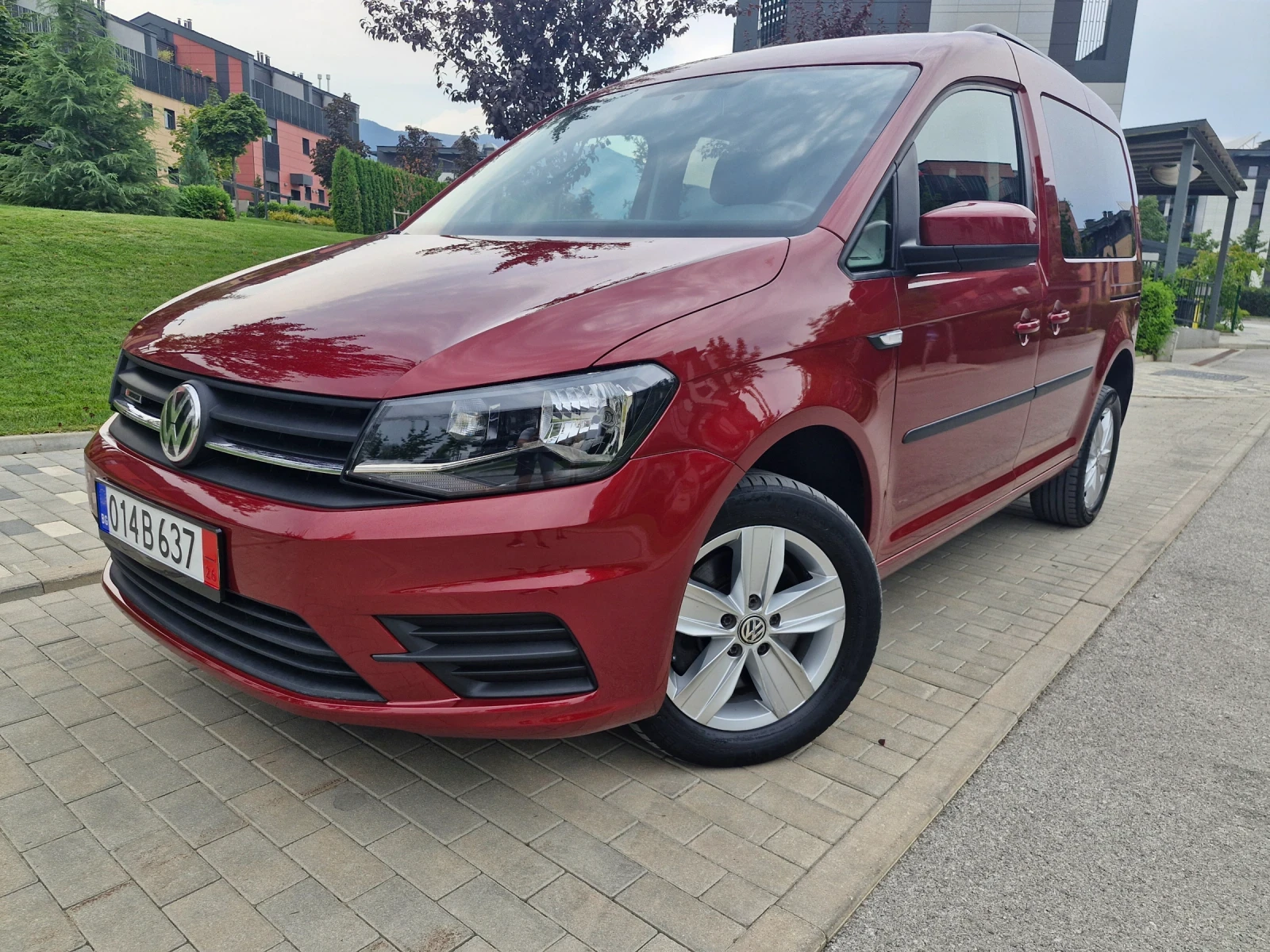 VW Caddy 2.0TDI 4MOTION - [1] 