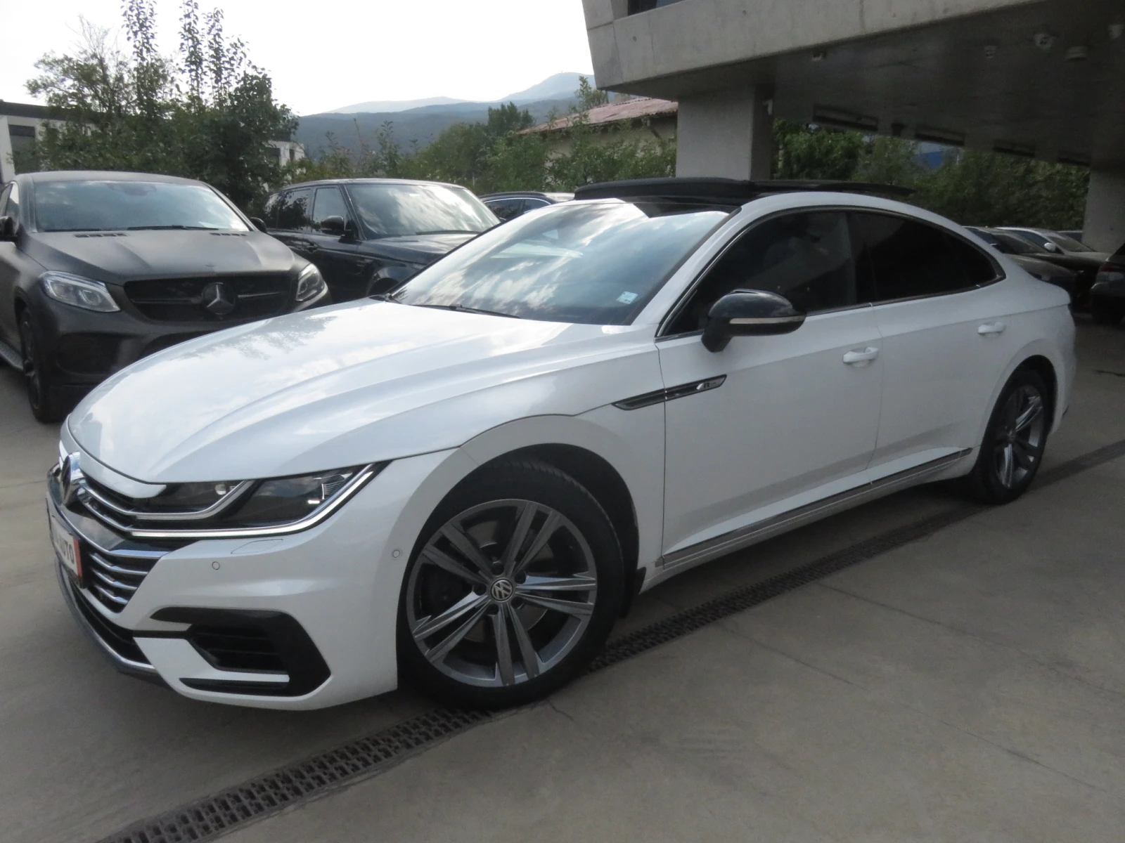 VW Arteon 2.0 TDI 4-MOTION, R-Line, Keyless, Панорама, LED - [1] 