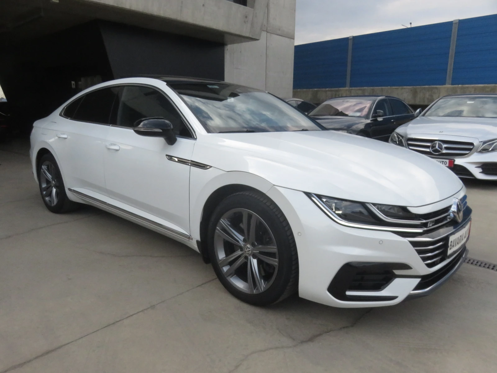 VW Arteon 2.0 TDI 4-MOTION, R-Line, Keyless, Панорама, LED - изображение 4