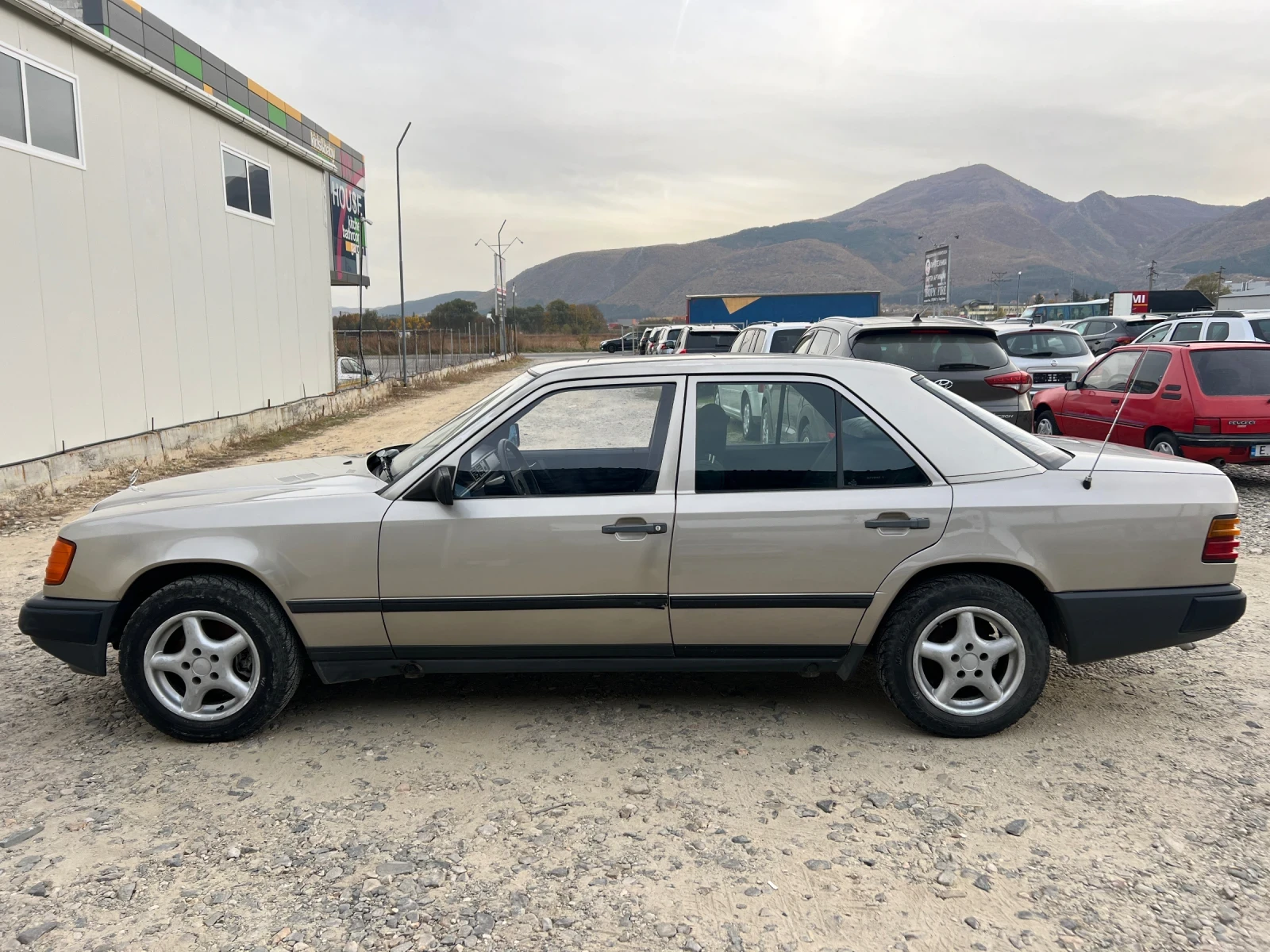 Mercedes-Benz 124 200D 72к.с. Шибедах - изображение 8