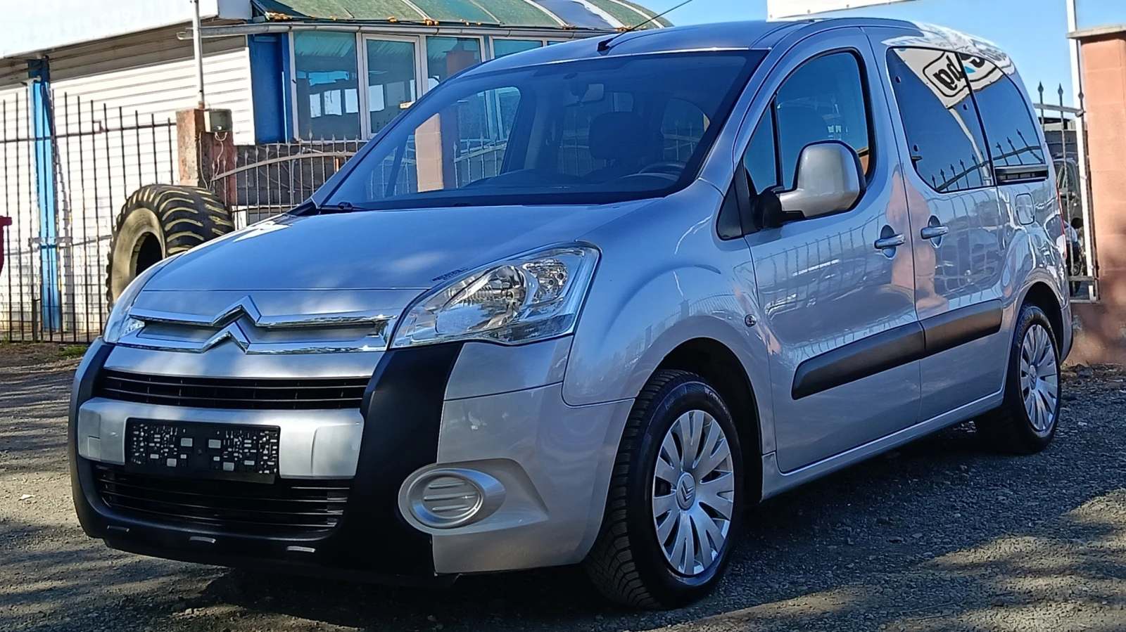 Citroen Berlingo 1.6 eHDI - изображение 2