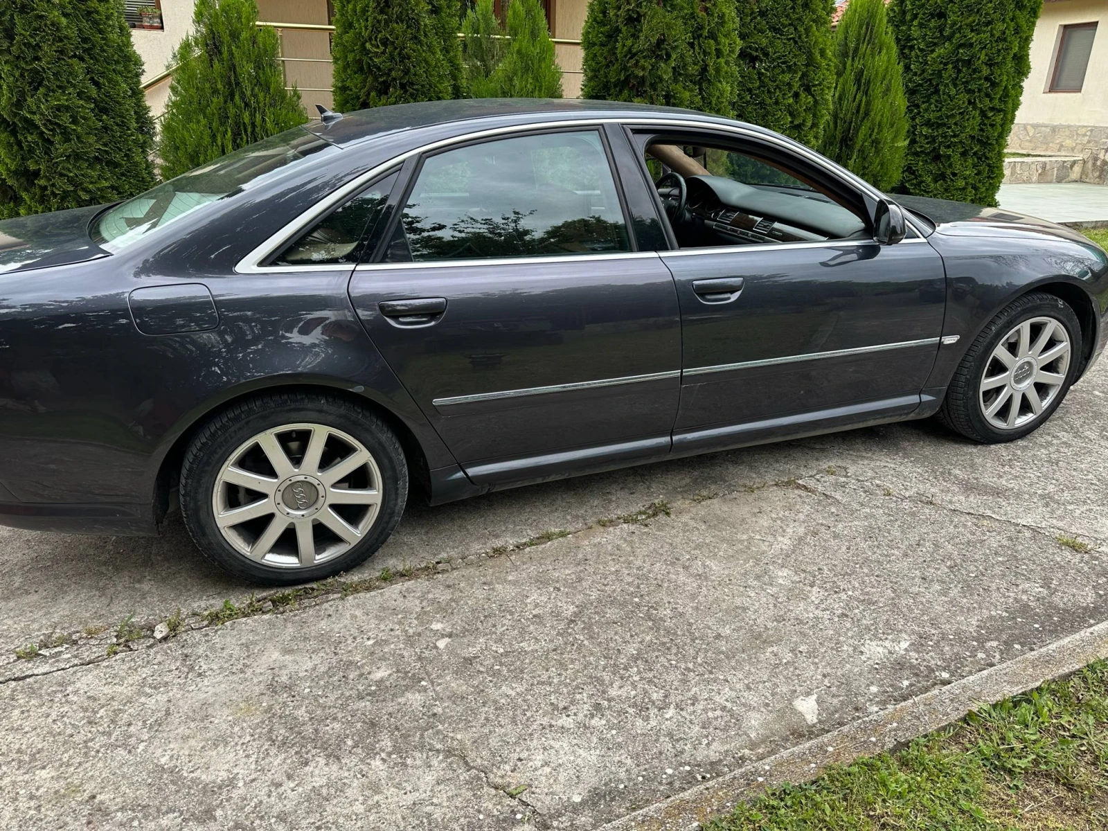 Audi A8 4.2 TDI - изображение 3