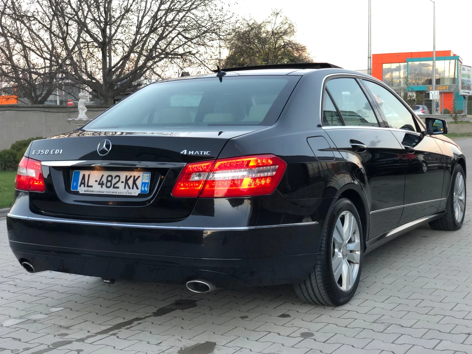 Mercedes-Benz E 350 CDI* Avantgarde* Подгрев* Обдухване* Дистроник* 4M - изображение 8
