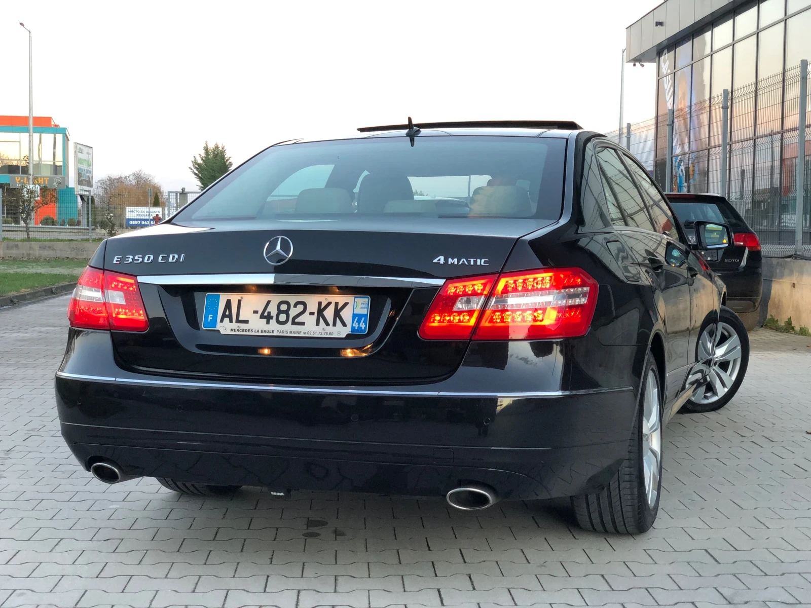 Mercedes-Benz E 350 CDI* Avantgarde* Подгрев* Обдухване* Дистроник* 4M - изображение 2