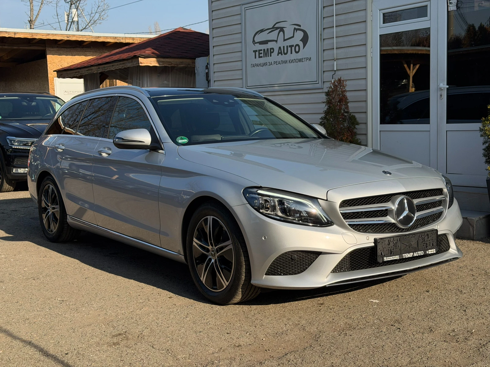 Mercedes-Benz C 220 D* СЕРВИЗНА КНИЖКА С ПЪЛНА ИСТОРИЯ В МЕРЦЕДЕС - изображение 3