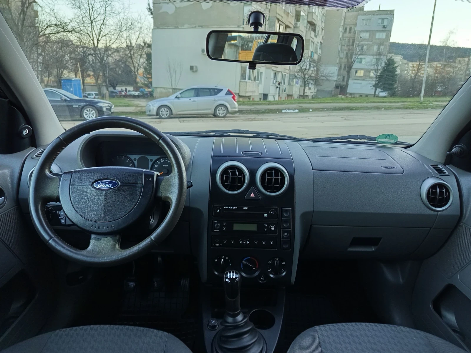 Ford Fusion 1.4i - изображение 10