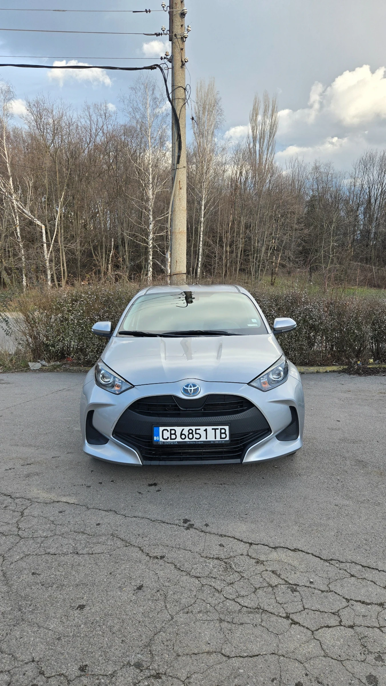 Toyota Yaris 1.5 Hybrid  - изображение 2