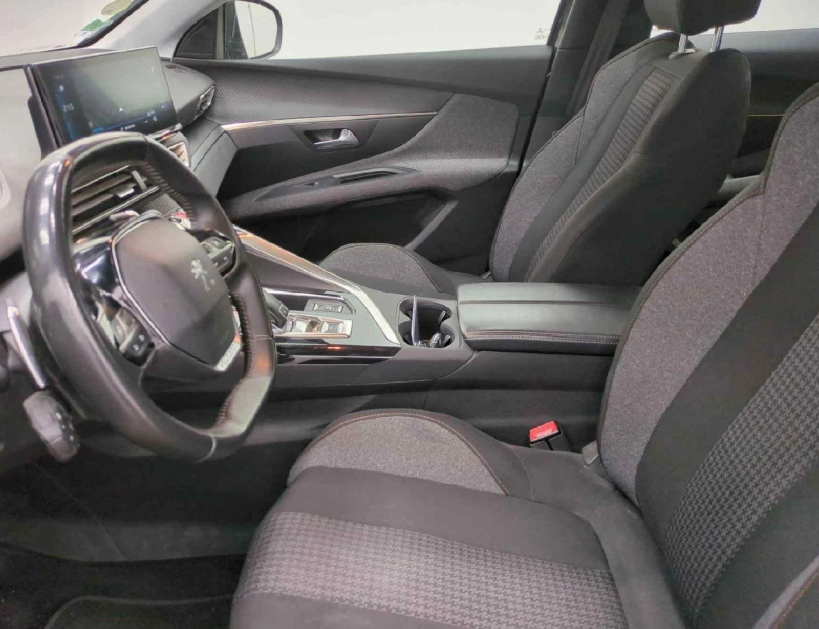 Peugeot 3008 1.5 BlueHDI 130.ACTIVE.KAMERA.LED.NAVI - изображение 7