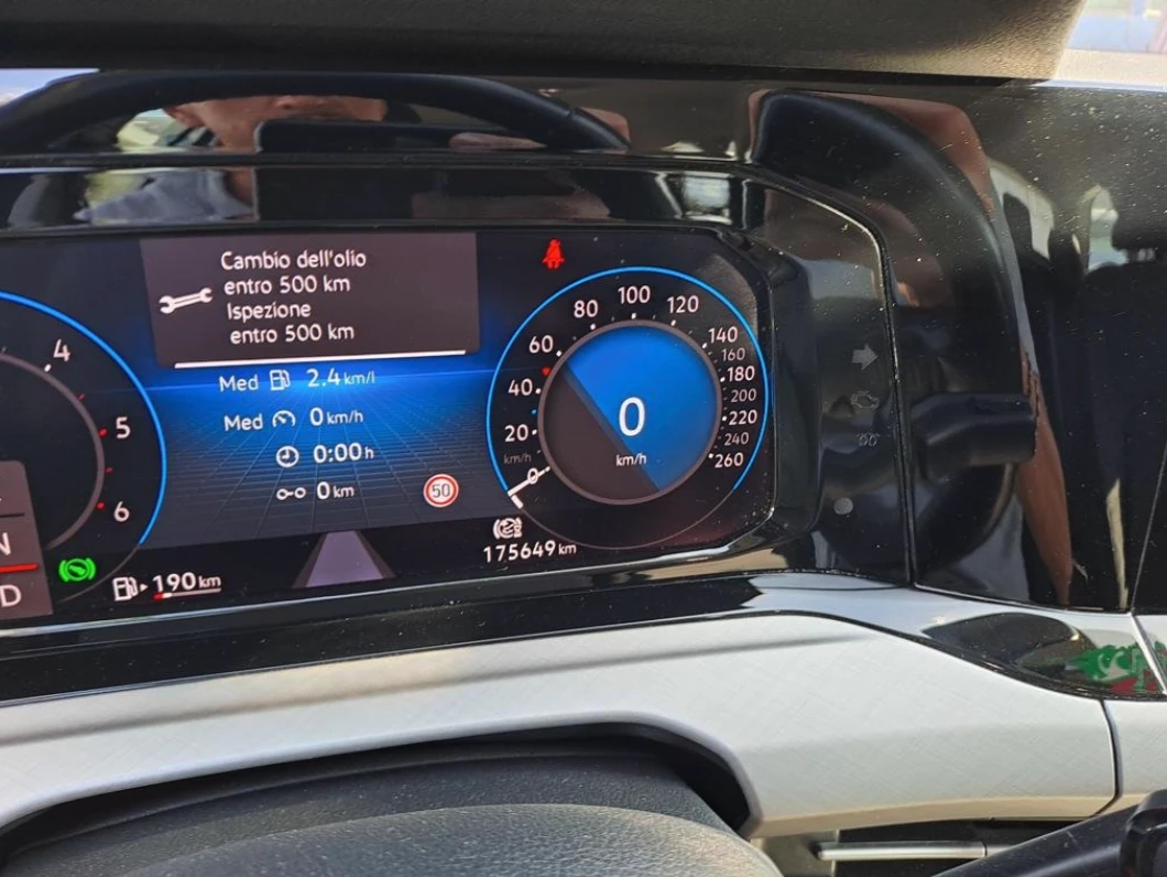 VW Golf Variant Style, снимка 9 - Автомобили и джипове - 53825613