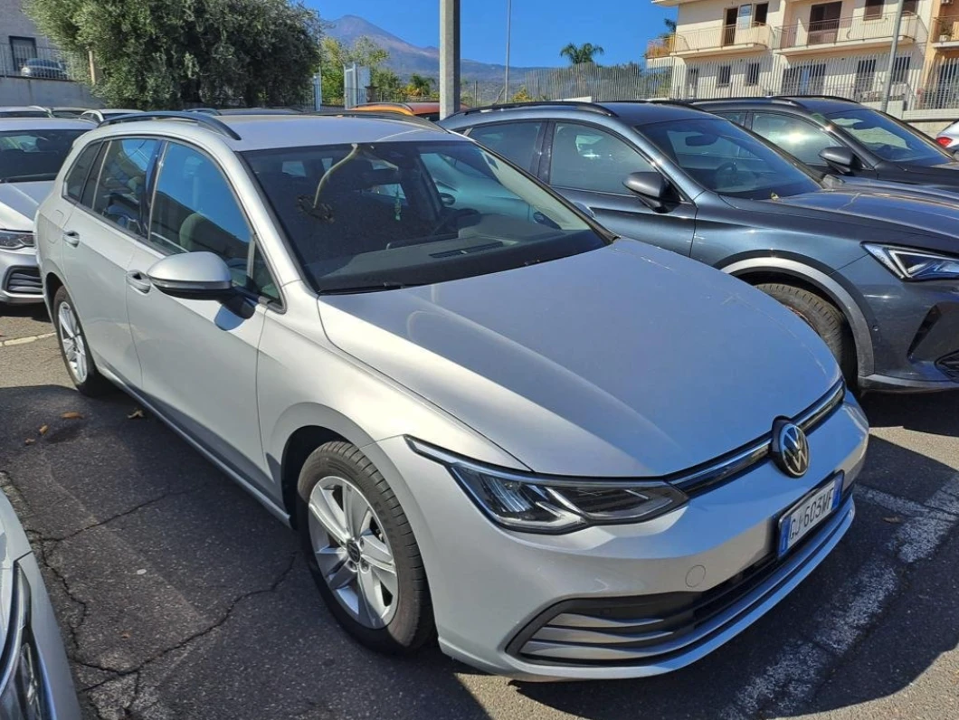 VW Golf Variant Style | Auto.bg — изображение 1