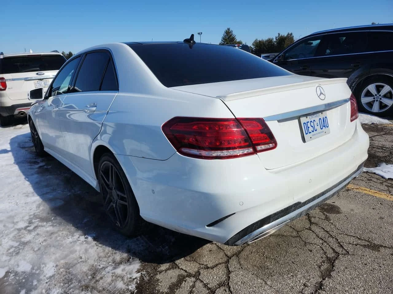 Mercedes-Benz E 300 AMG Line * Без инциденти * LED фарове * CARFAX * , снимка 4 - Автомобили и джипове - 54076851