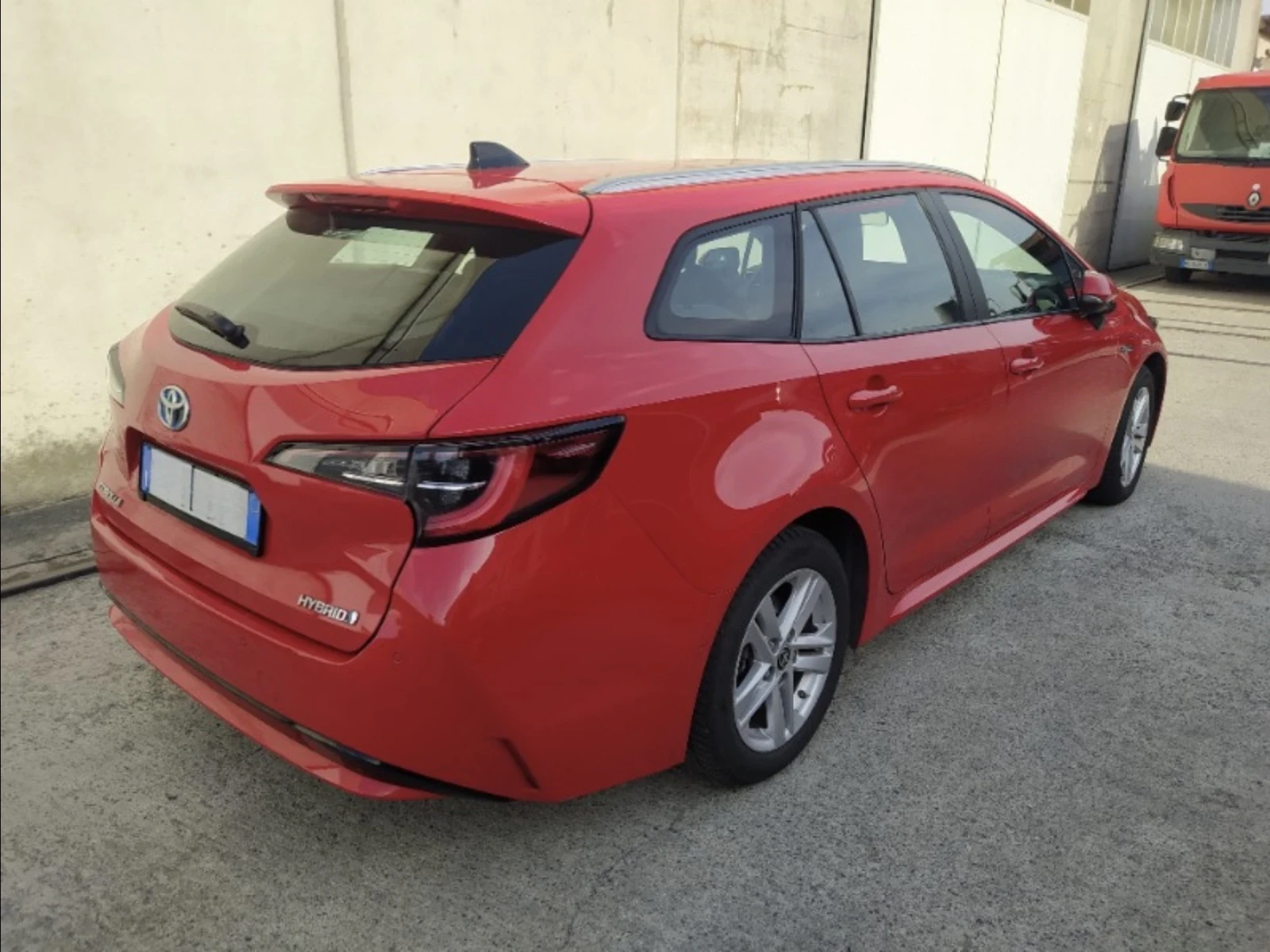 Toyota Corolla 1.8 Hybrid /Business Tech /Реални Км / Гаранционен, снимка 6 - Автомобили и джипове - 54489267