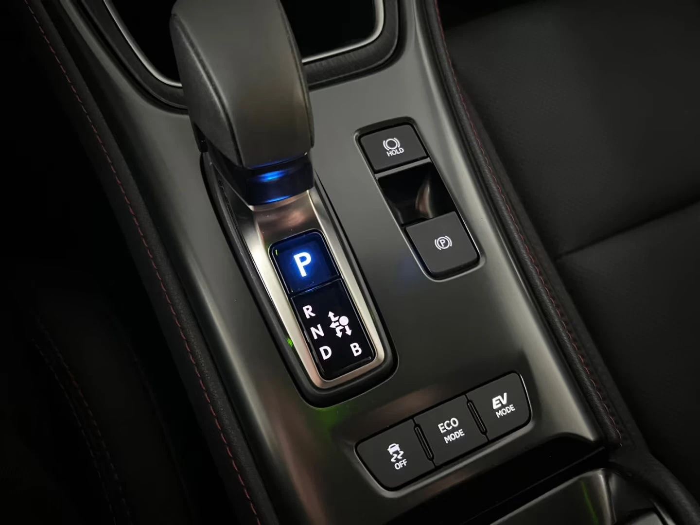 Lexus LBX 1.5HEV/136HP/EMOTION/FWD/CAM/NAVI/LED/CPLAY/288q | Mobile.bg � ����������� 13