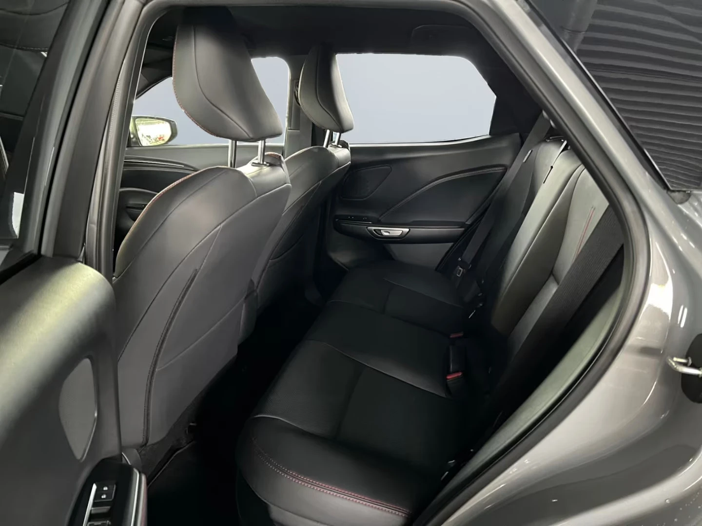 Lexus LBX 1.5HEV/136HP/EMOTION/FWD/CAM/NAVI/LED/CPLAY/288q | Mobile.bg � ����������� 15