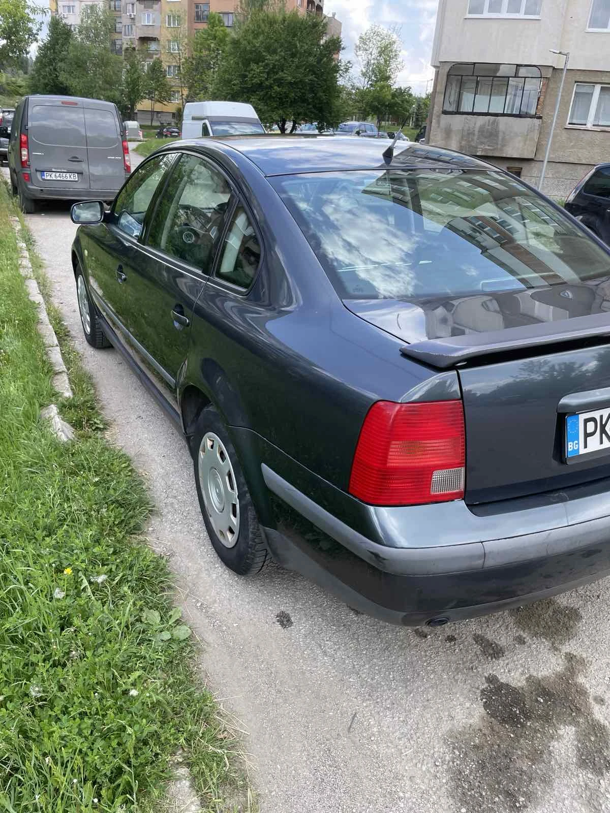 VW Passat b5, снимка 3 - Автомобили и джипове - 54620991