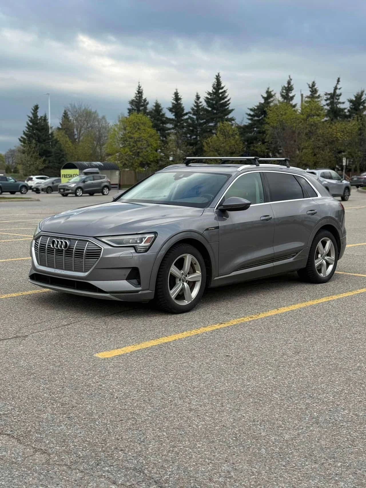 Audi E-Tron QUATTRO * ПОДГРЕВИ* ПАНОРАМА* КАМЕРА* 