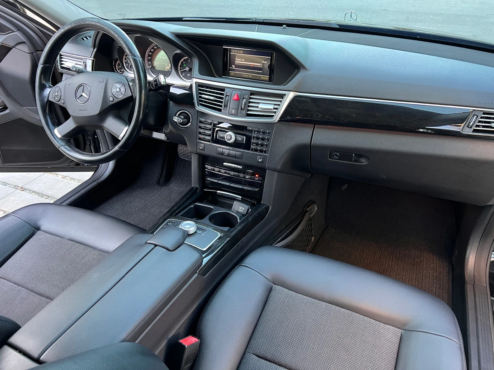 Mercedes-Benz E 350, снимка 4 - Автомобили и джипове - 54853217