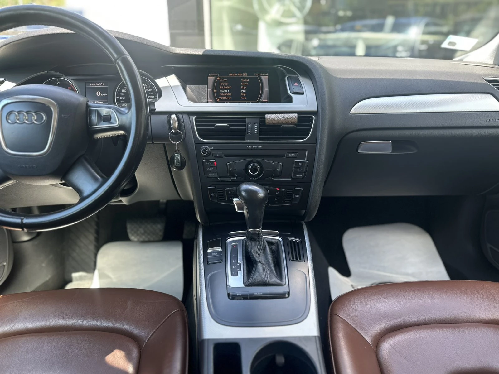Audi A4, снимка 9 - Автомобили и джипове - 55281415