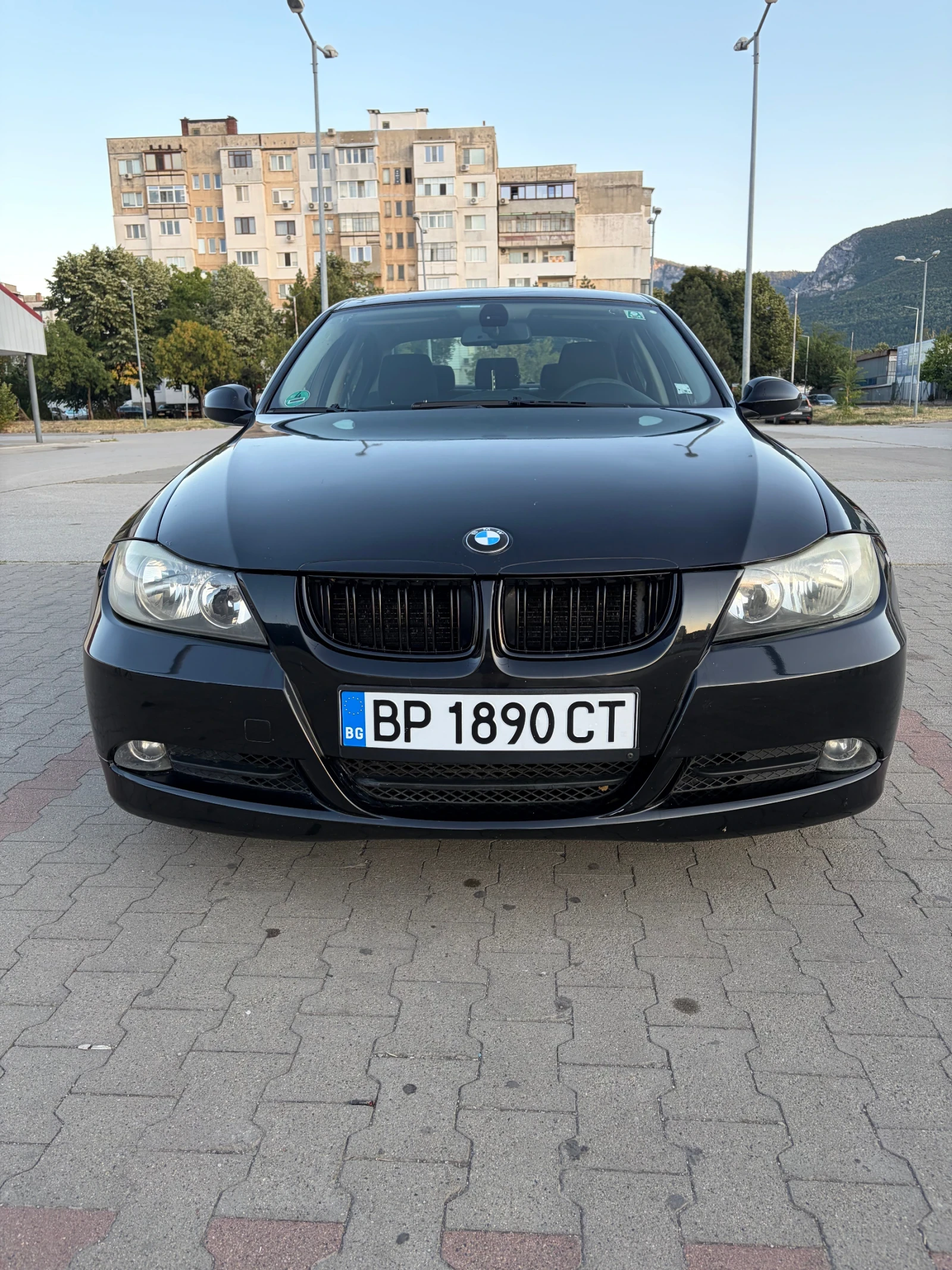 BMW 320 Navi, снимка 2 - Автомобили и джипове - 55512869