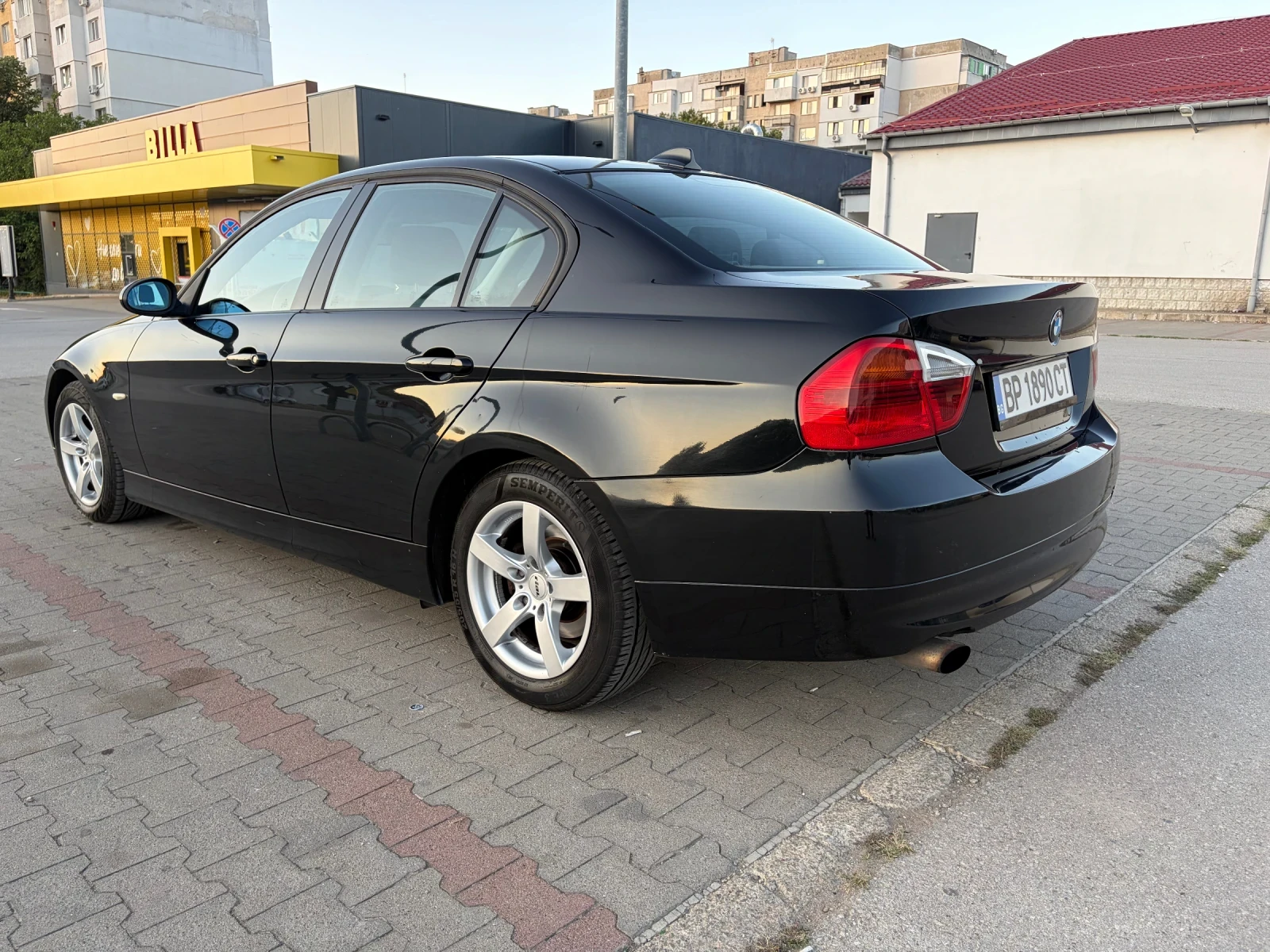 BMW 320 Navi, снимка 4 - Автомобили и джипове - 55512869