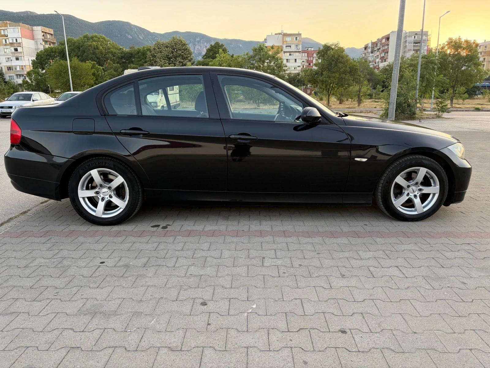 BMW 320 Navi, снимка 7 - Автомобили и джипове - 55512869