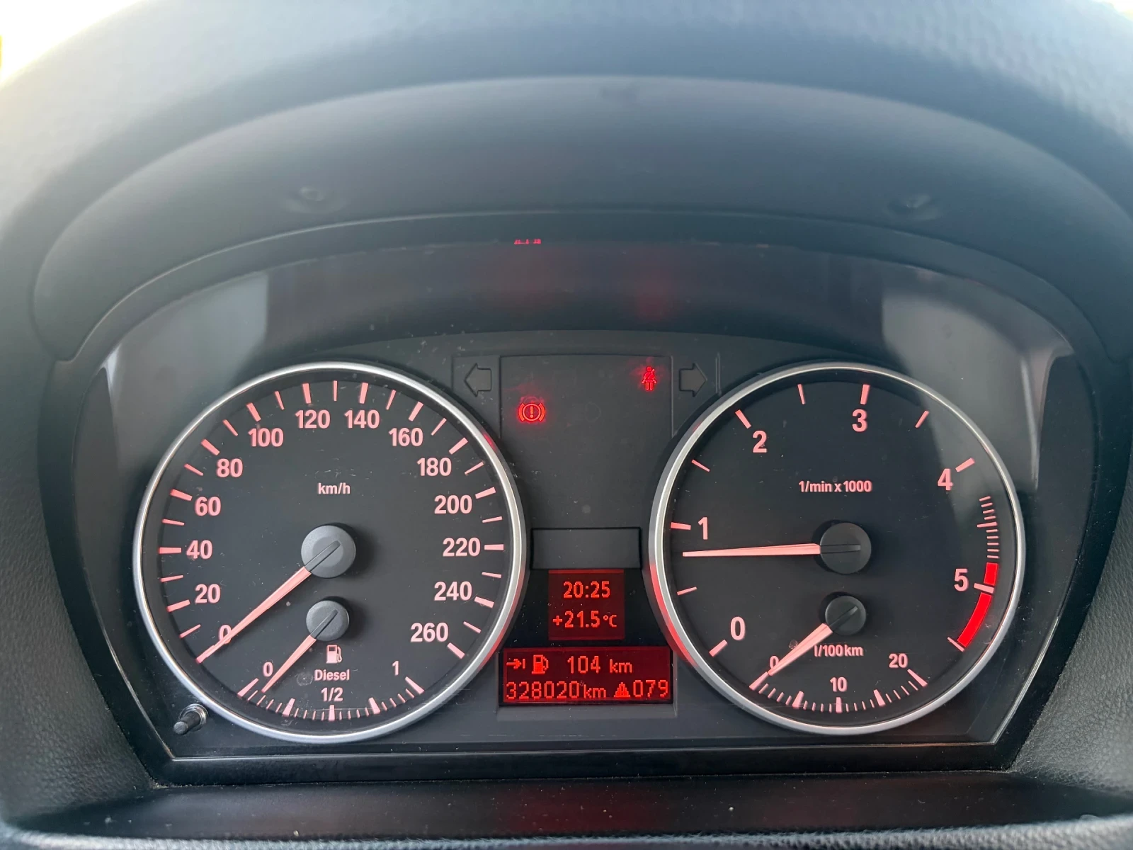 BMW 320 Navi, снимка 12 - Автомобили и джипове - 55512869