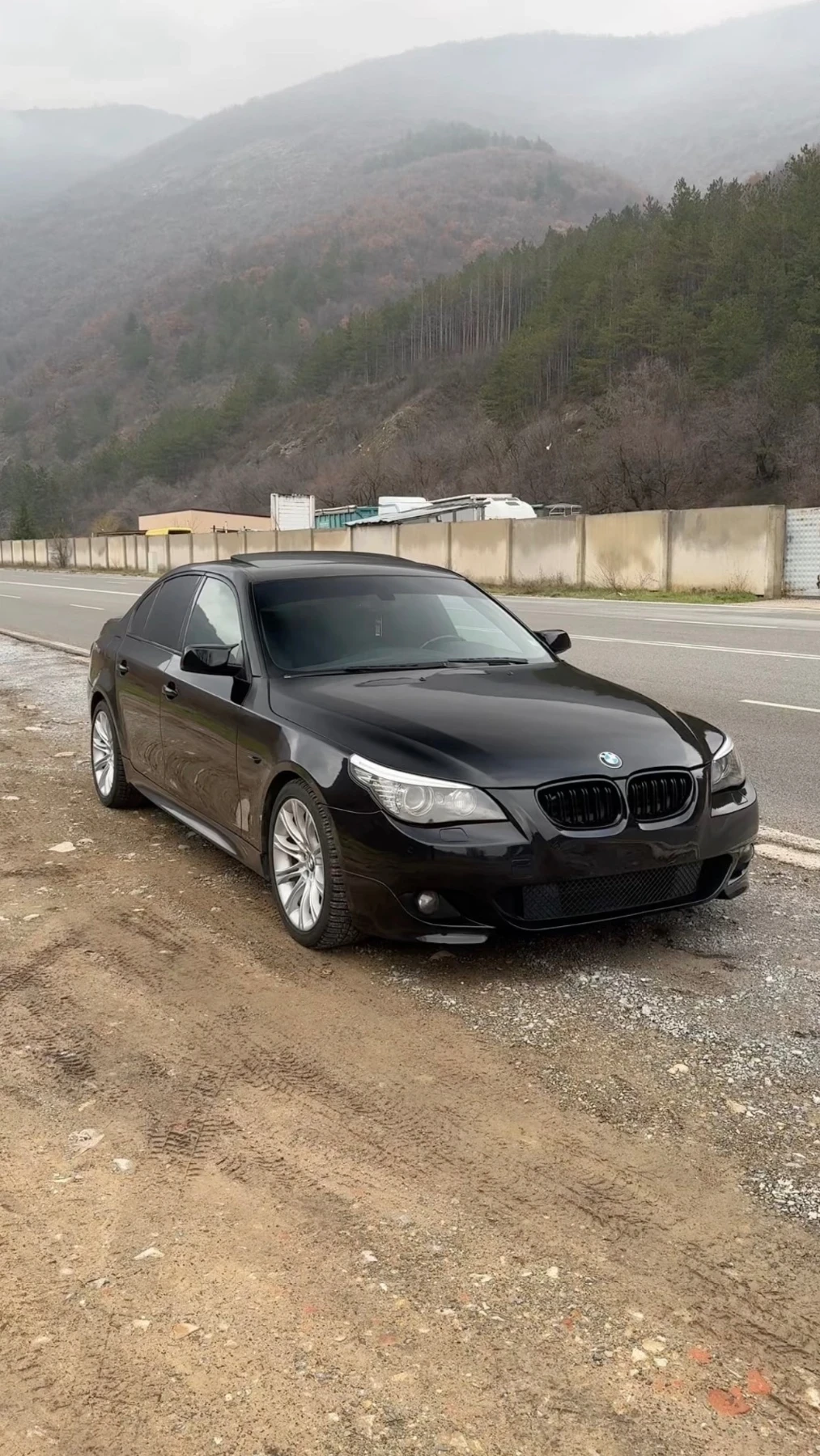 BMW 525 3.0/M57/M-Tech/Dynamic Bi-Xenon/Shadow Line, снимка 17 - Автомобили и джипове - 56123598