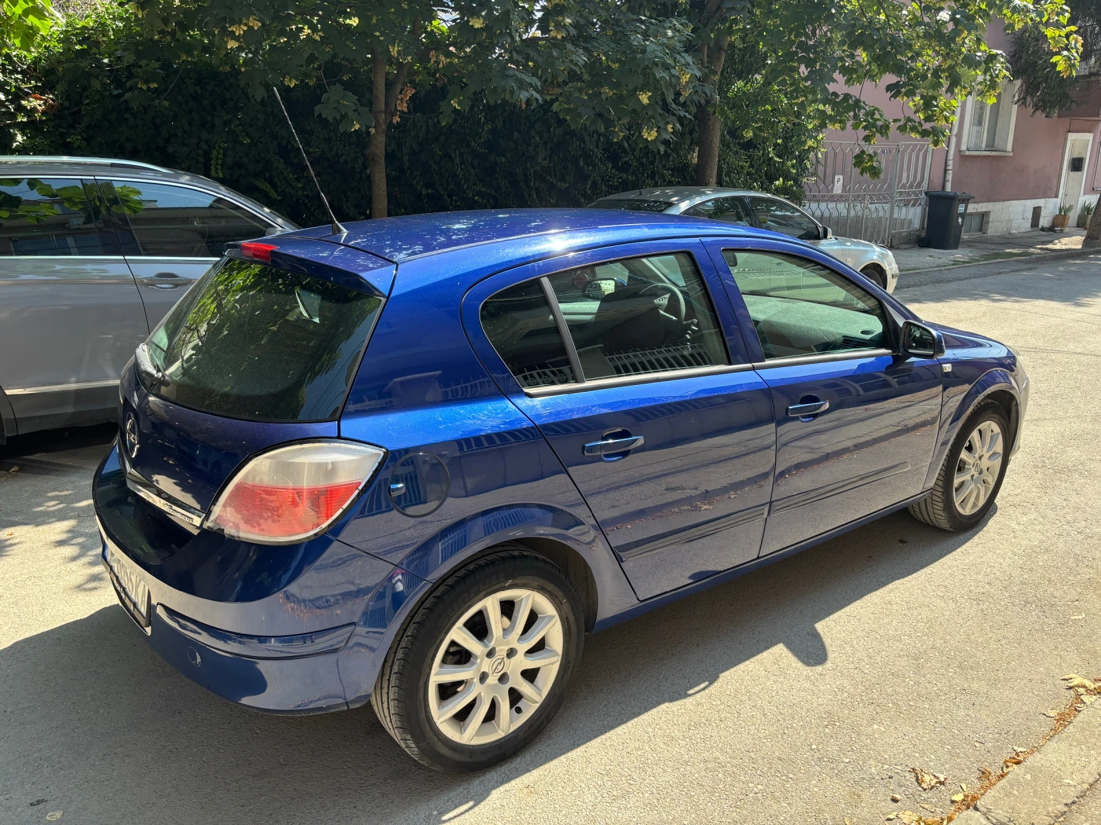 Opel Astra H, снимка 3 - Автомобили и джипове - 55669611