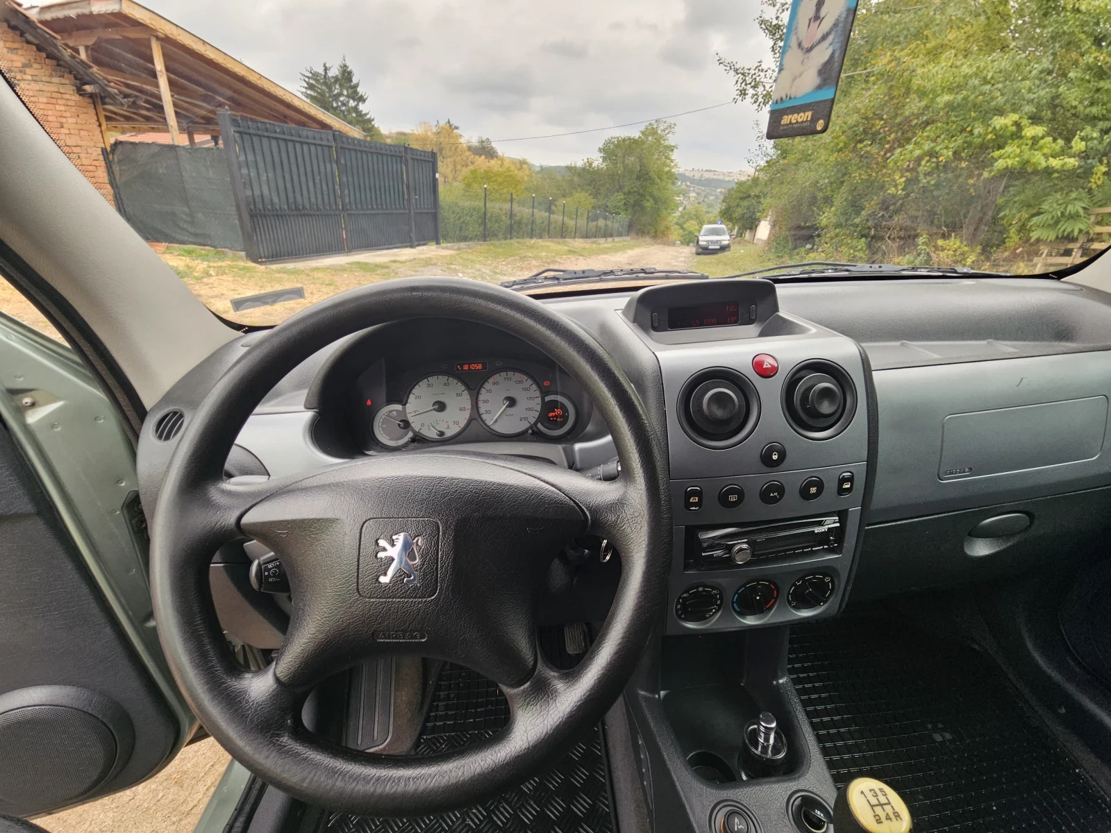 Peugeot Partner 1.6hdi, снимка 7 - Автомобили и джипове - 55944131