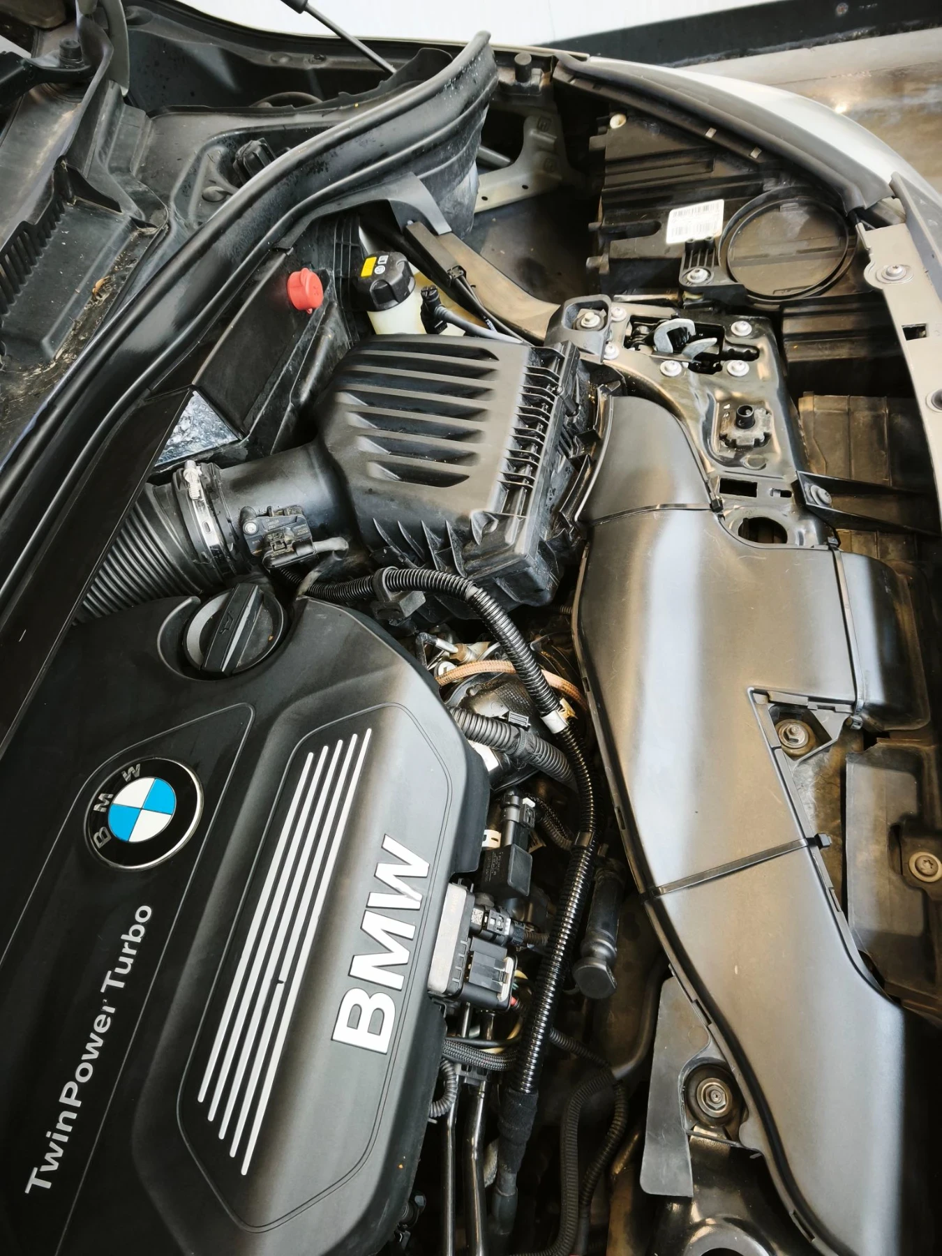BMW 2 Active Tourer 2.0d 150hp B47, снимка 11 - Автомобили и джипове - 56558526