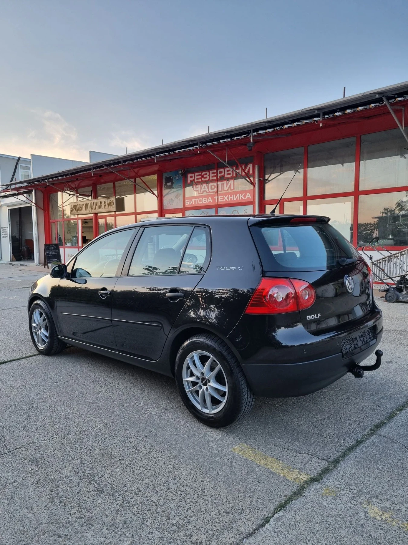 VW Golf 1.9tdi 105 коня 6 степенна скоростна кутия, снимка 5 - Автомобили и джипове - 56167102