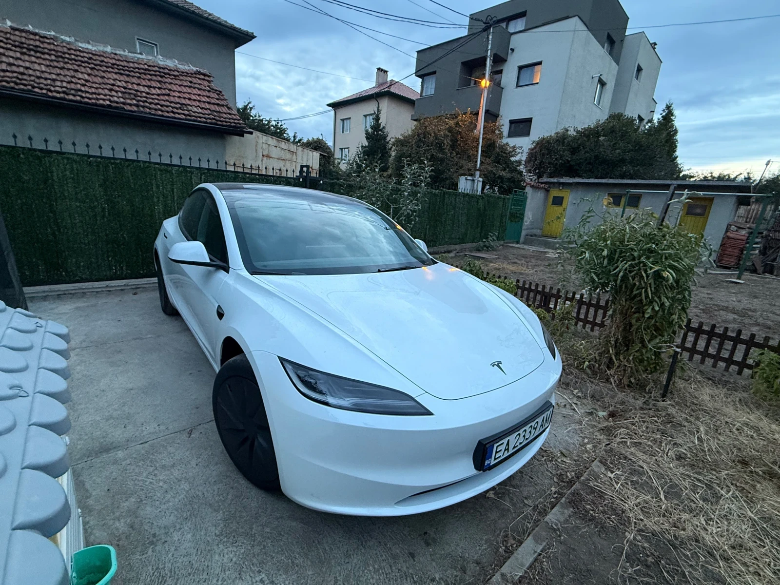 Tesla Model 3 Standard range , снимка 9 - Автомобили и джипове - 56434526