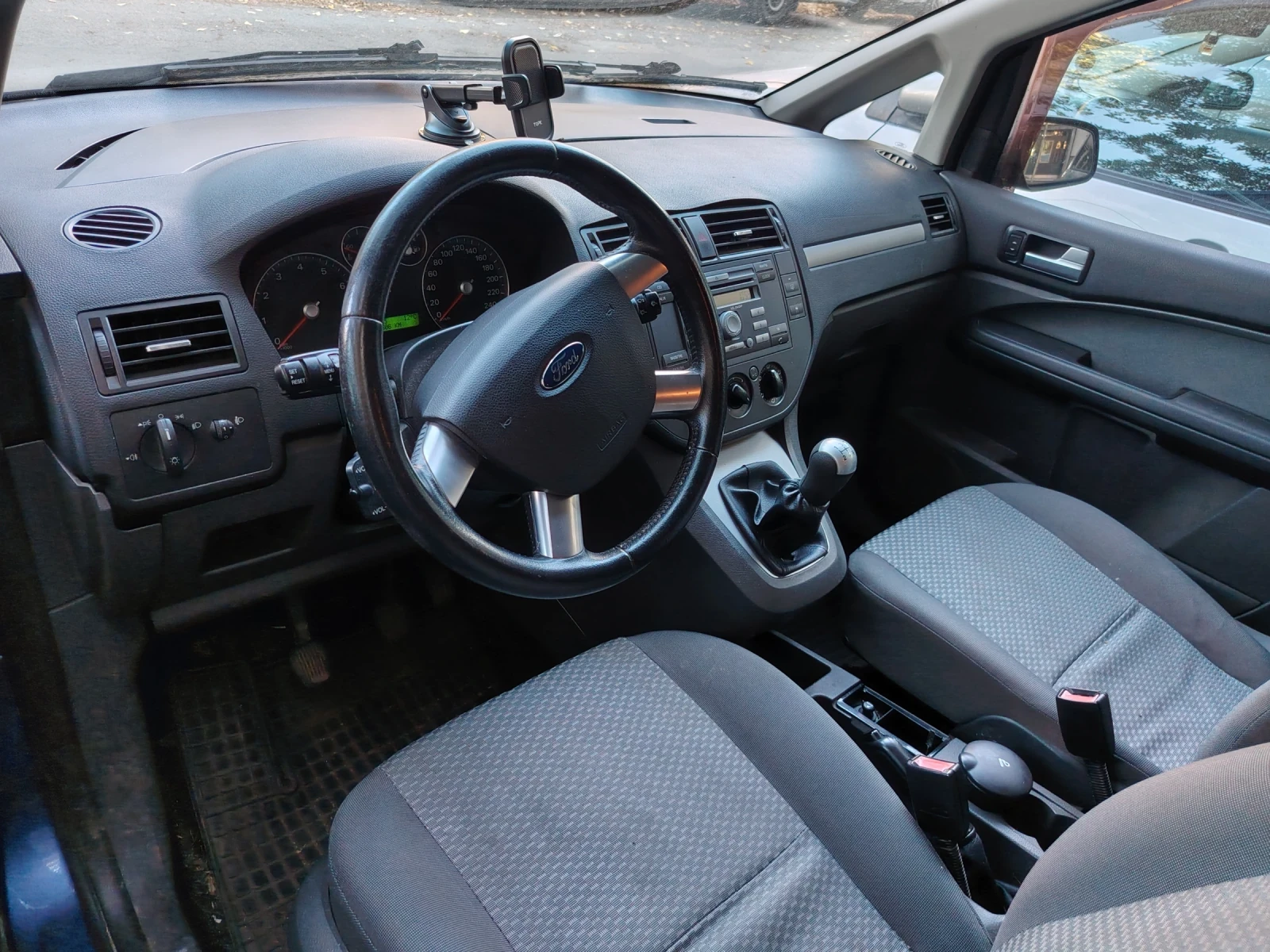 Ford C-max, снимка 3 - Автомобили и джипове - 56561465