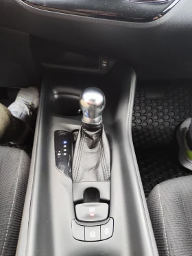 Toyota C-HR - 33900 лв. - 24894716 10